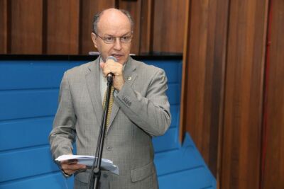 Imagem da notícia Mochi propõe utilidade pública para FUT 50 e reforça apoio ao esporte em Coxim